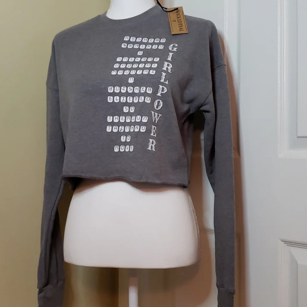 Girlpower Gray crop sweatshirt - Picture 2 of 5